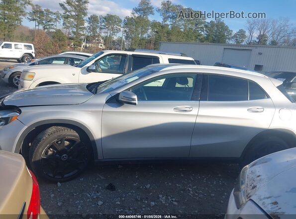 WDCTG4EB3JJ435644 2018 MERCEDES-BENZ GLA 250 Серебряный Панорамный вид салона 360°