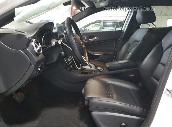 WDCTG4EB3LJ668362 2020 MERCEDES-BENZ GLA White Вид салону спереду