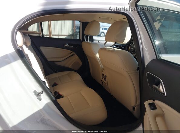 WDCTG4EB3LU024441 2020 MERCEDES-BENZ GLA 250 White VIN sticker view