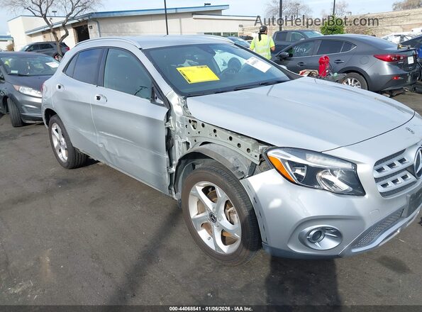 WDCTG4EB4JJ459077 2018 MERCEDES-BENZ GLA 250 Silver 