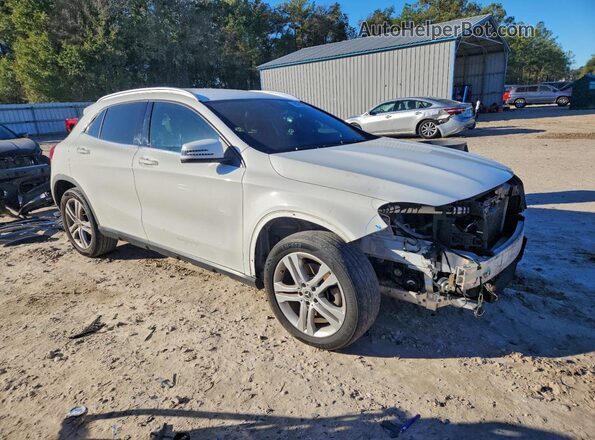WDCTG4EB4JJ482052 2018 MERCEDES-BENZ GLA White Delantero derecho