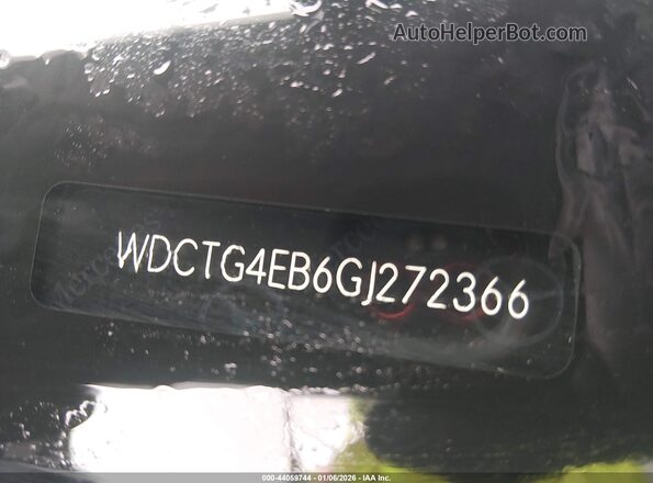 WDCTG4EB6GJ272366 2016 MERCEDES-BENZ GLA 250 White Vista del compartimento del motor