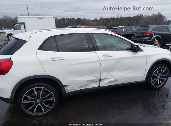 WDCTG4EB6GJ272366 2016 MERCEDES-BENZ GLA 250 White Vista interior trasera