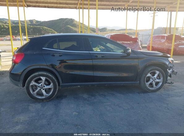 WDCTG4EB6KU004019 2019 MERCEDES-BENZ GLA 250 Black Սալոնի 360 աստիճան տեսք