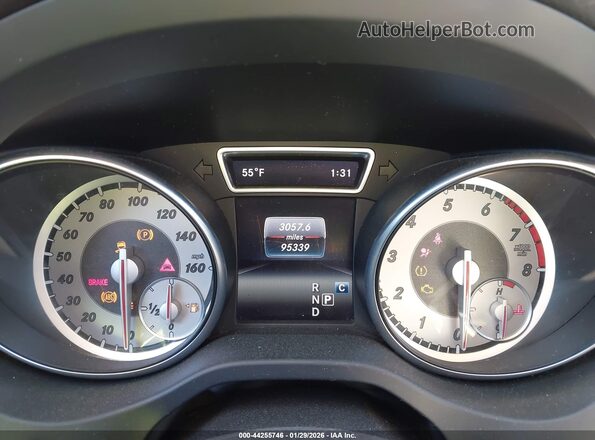 WDCTG4EB7HJ331829 2017 MERCEDES-BENZ GLA 250 Red Widok tylnych siedzeń