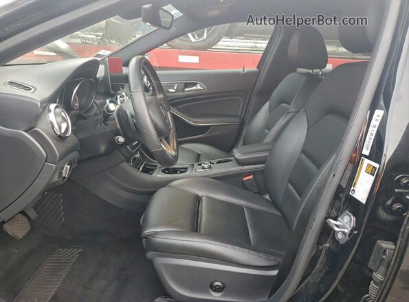 WDCTG4EB7KJ553844 2019 MERCEDES-BENZ GLA Black Սալոնի դիմացի տեսք