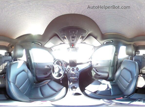 WDCTG4EB9JJ469197 2018 MERCEDES-BENZ GLA Серый Панорамный вид салона 360°