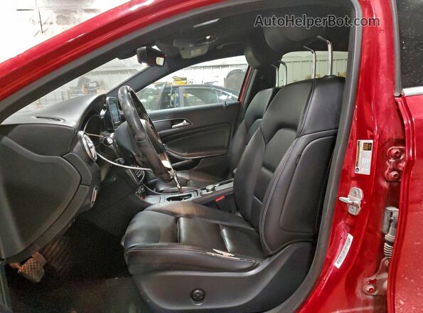 WDCTG4GB2GJ219824 2016 MERCEDES-BENZ GLA Красный Вид салона спереди