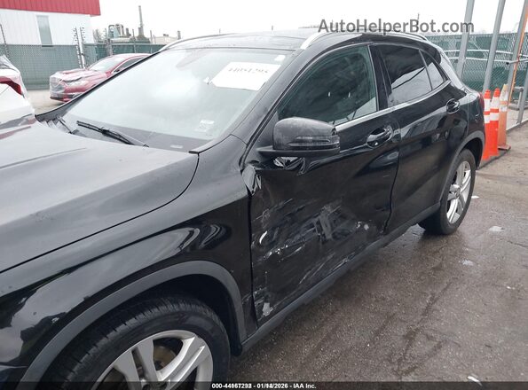 WDCTG4GB2HJ295173 2017 MERCEDES-BENZ GLA 250 Черный Вид спереди