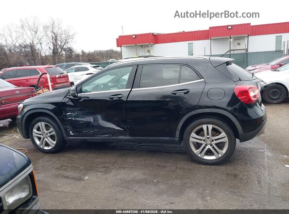 WDCTG4GB2HJ295173 2017 MERCEDES-BENZ GLA 250 Черный Панорамный вид салона 360°