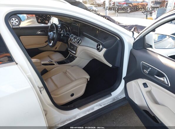 WDCTG4GB7LU027632 2020 MERCEDES-BENZ GLA 250 White Vista interior delantera