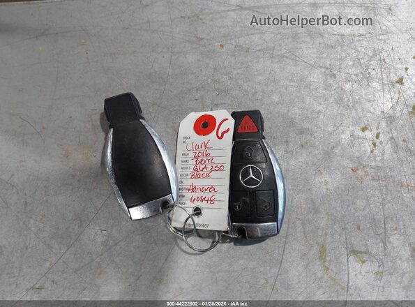 WDCTG4GBXGJ228349 2016 MERCEDES-BENZ GLA 250 Черный Вид панели приборов