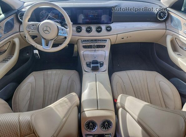 WDD2J5JB8LA050183 2020 MERCEDES-BENZ CLS-CLASS Белый Вид панели приборов