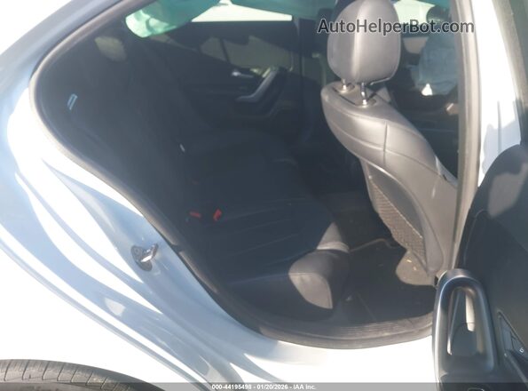 WDD3G4EB0KW026291 2019 MERCEDES-BENZ A 220 Белый Вид наклейки с VIN-кодом