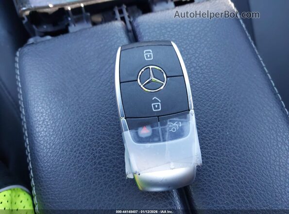 WDD3G4EB0LW038863 2020 MERCEDES-BENZ A 220 Black Вид панелі приладів