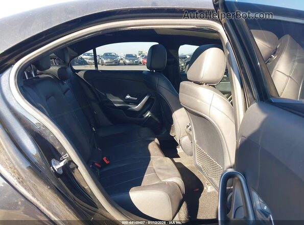 WDD3G4EB0LW038863 2020 MERCEDES-BENZ A 220 Black Вид наклейки з VIN-кодом