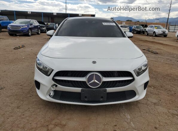 WDD3G4EB3KW020260 2019 MERCEDES-BENZ A White Widok z przodu