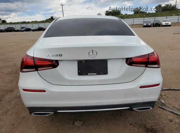 WDD3G4EB3KW020260 2019 MERCEDES-BENZ A White Widok z tyłu