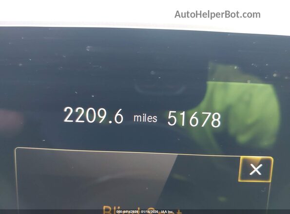 WDD3G4EB8LW038108 2020 MERCEDES-BENZ A 220 Белый 