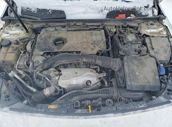 WDD3G4FB9KW001114 2019 MERCEDES-BENZ A Белый Вид задней части салона