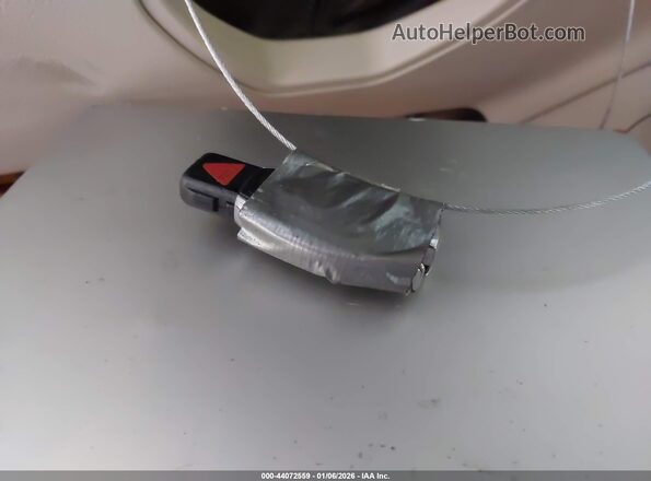 WDDHF5KB8GB293597 2016 MERCEDES-BENZ E-CLASS Синий Вид панели приборов