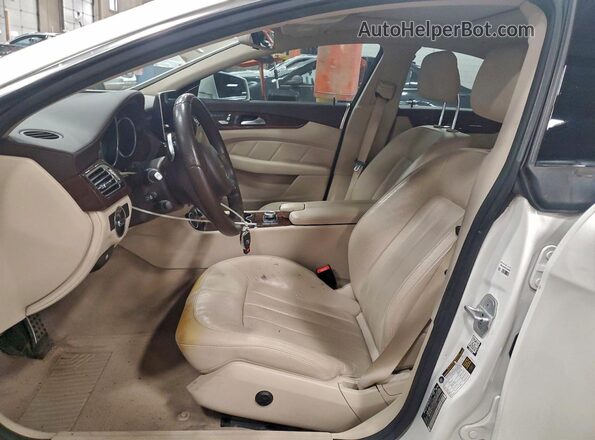 WDDLJ9BB4GA177769 2016 MERCEDES-BENZ CLS-CLASS Белый Вид салона спереди