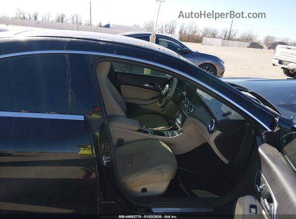 WDDSJ4EB2JN569837 2018 MERCEDES-BENZ CLA 250 Black Vista interior delantera
