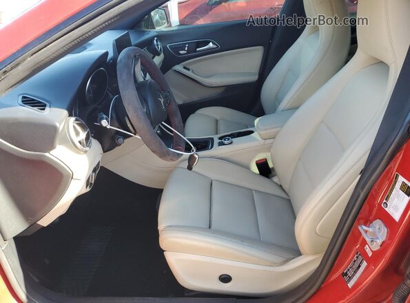 WDDSJ4EB2JN610211 2018 MERCEDES-BENZ CLA-CLASS Красный Вид салона спереди