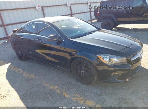 WDDSJ4EB3GN323632 2016 MERCEDES-BENZ CLA 250 Black Front right