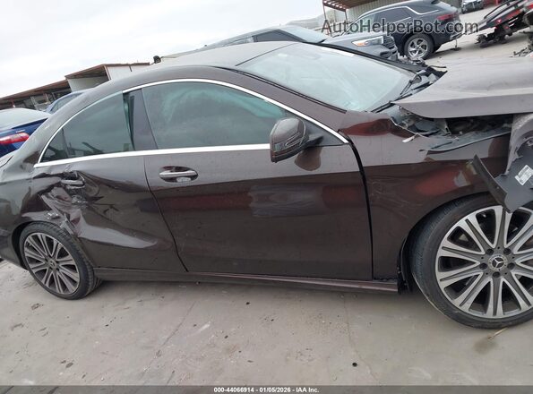 WDDSJ4EB3JN661555 2018 MERCEDES-BENZ CLA 250 Коричневый Вид задней части салона
