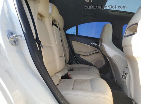 WDDSJ4EB7HN456959 2017 MERCEDES-BENZ CLA-CLASS White Вид задніх сидінь