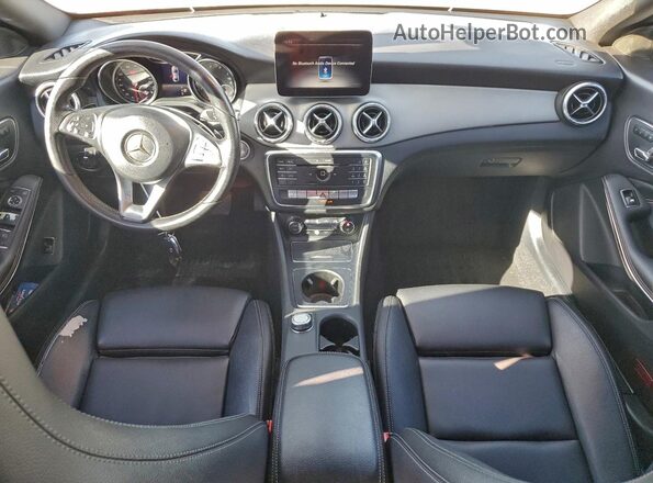 WDDSJ4EB8JN689772 2018 MERCEDES-BENZ CLA-CLASS Red Вид панелі приладів