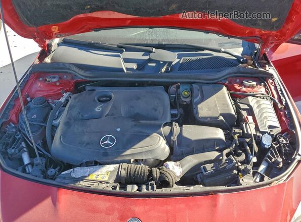 WDDSJ4EB8JN689772 2018 MERCEDES-BENZ CLA-CLASS Red Вид задньої частини салону