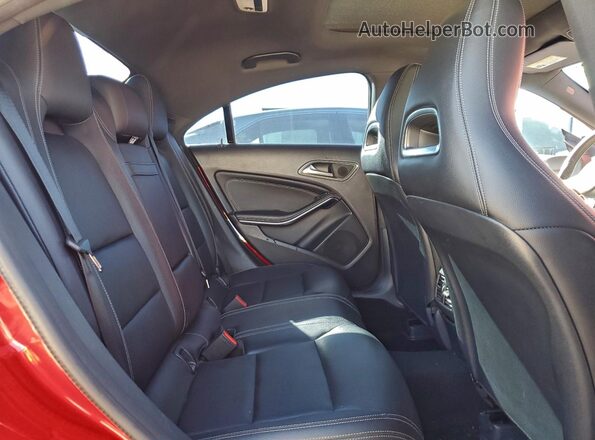 WDDSJ4EB8JN689772 2018 MERCEDES-BENZ CLA-CLASS Red Вид задніх сидінь