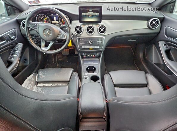 WDDSJ4EBXHN399513 2017 MERCEDES-BENZ CLA-CLASS Белый Вид панели приборов