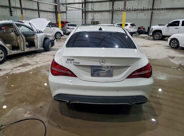 WDDSJ4EBXJN591889 2018 MERCEDES-BENZ CLA-CLASS White Вид ззаду