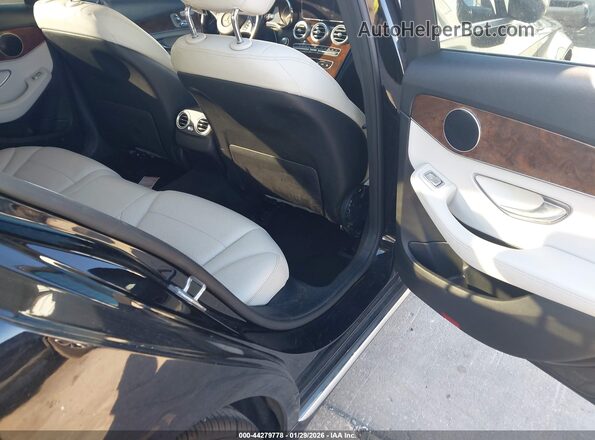 WDDWF4JB1JR322956 2018 MERCEDES-BENZ C-CLASS Black Widok naklejki z numerem VIN