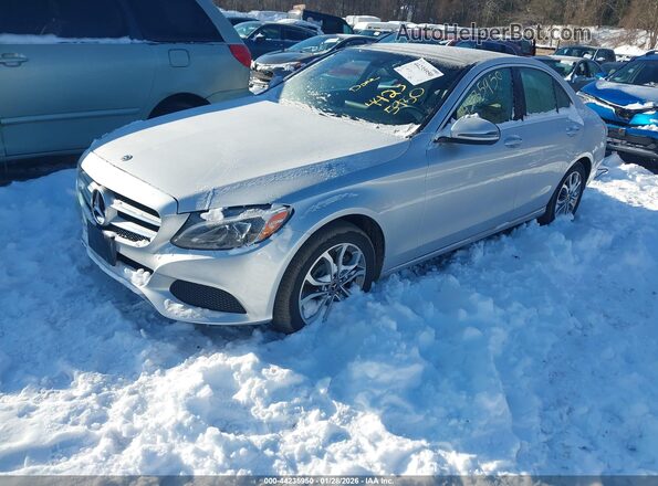 WDDWF4KB1JR388616 2018 MERCEDES-BENZ C-CLASS Серебряный Передняя левая четверть