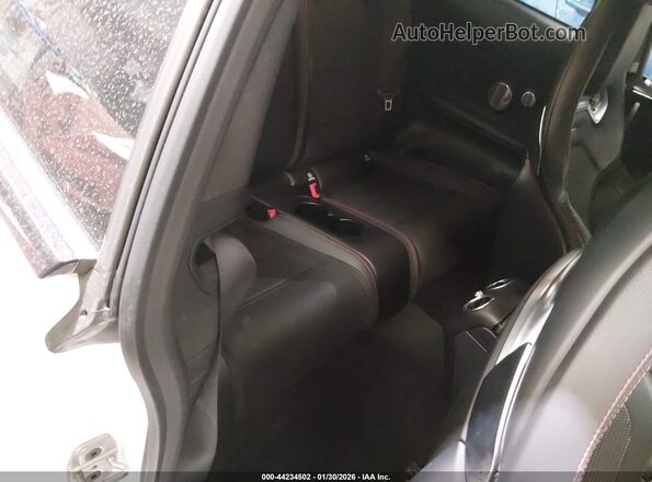 WDDWJ6EB6KF848099 2019 MERCEDES-BENZ AMG C 43 White VIN კოდის სტიკერის ხედი