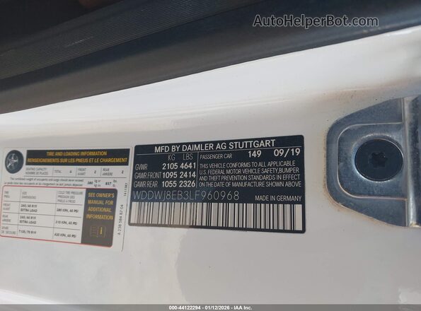 WDDWJ8EB3LF960968 2020 MERCEDES-BENZ C-CLASS Белый Вид подкапотного пространства