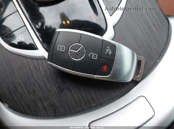 WDDWJ8EBXKF821659 2019 MERCEDES-BENZ C-CLASS Черный Вид панели приборов