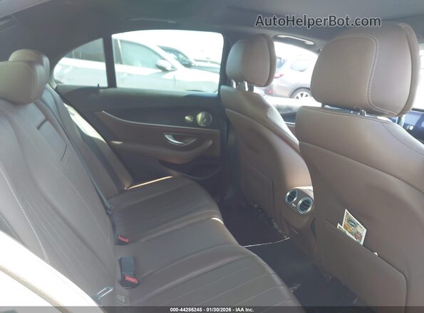 WDDZF4JB1HA118549 2017 MERCEDES-BENZ E-CLASS White Vista de la etiqueta del VIN