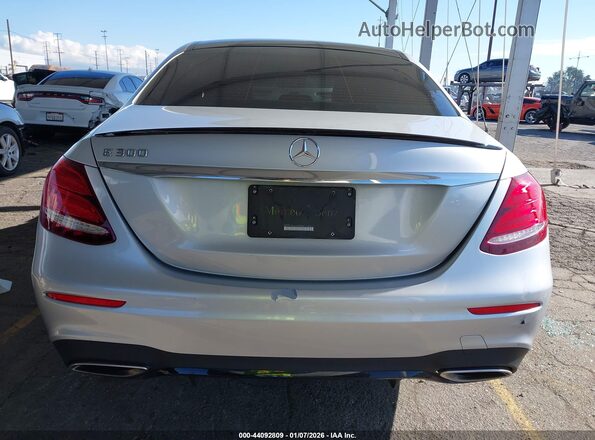 WDDZF4JB1KA567978 2019 MERCEDES-BENZ E-CLASS Серебряный 