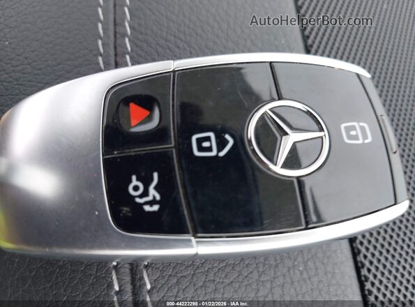 WDDZF4JB8HA260915 2017 MERCEDES-BENZ E-CLASS Черный Вид панели приборов