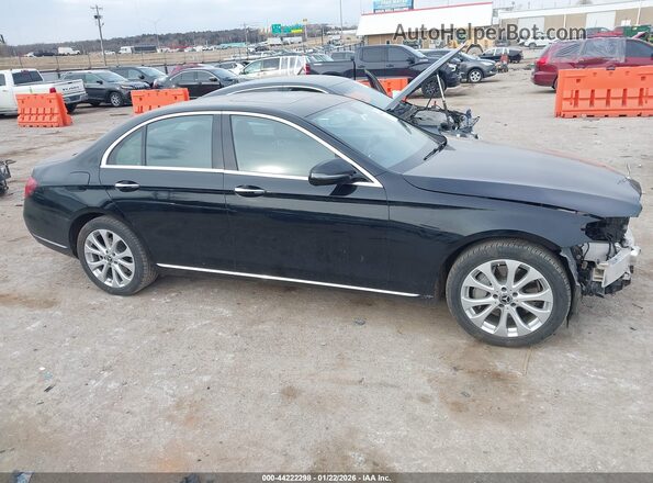 WDDZF4JB8HA260915 2017 MERCEDES-BENZ E-CLASS Черный Панорамный вид салона 360°