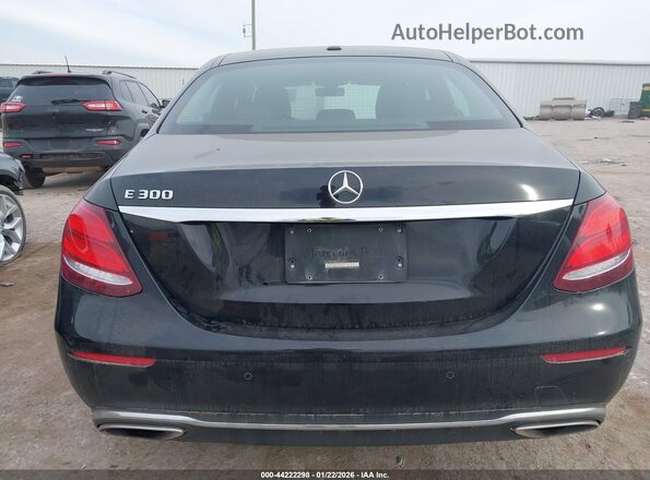 WDDZF4JB8HA260915 2017 MERCEDES-BENZ E-CLASS Черный 