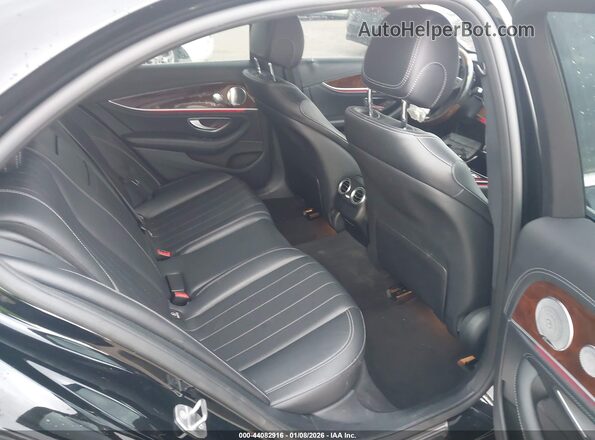 WDDZF4JB9HA084263 2017 MERCEDES-BENZ E-CLASS Черный Вид наклейки с VIN-кодом