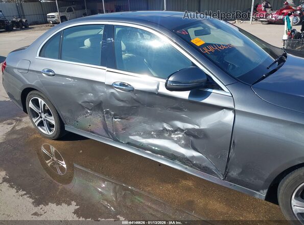 WDDZF4JB9HA152867 2017 MERCEDES-BENZ E-CLASS Gray Widok z przodu
