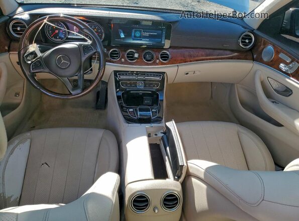 WDDZF4KB5HA077910 2017 MERCEDES-BENZ E Белый Вид панели приборов