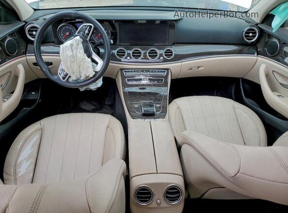 WDDZF4KB6KA642088 2019 MERCEDES-BENZ E Белый Вид панели приборов
